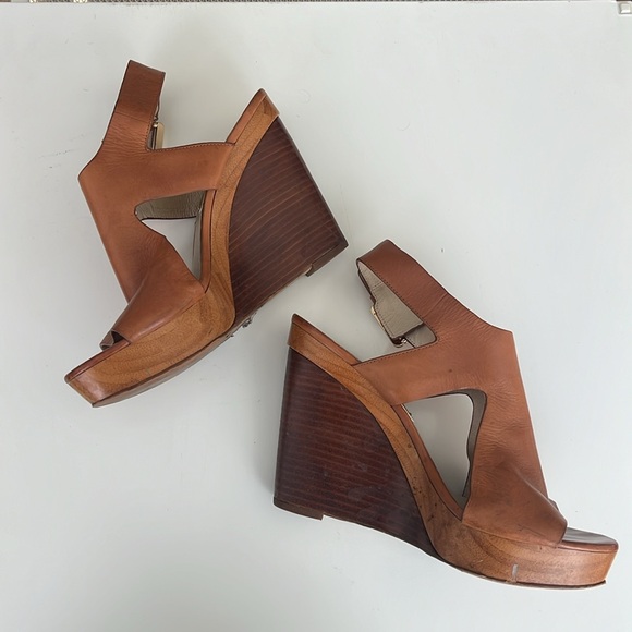 Michael Kors Josephine wedges - Picture 3 of 8